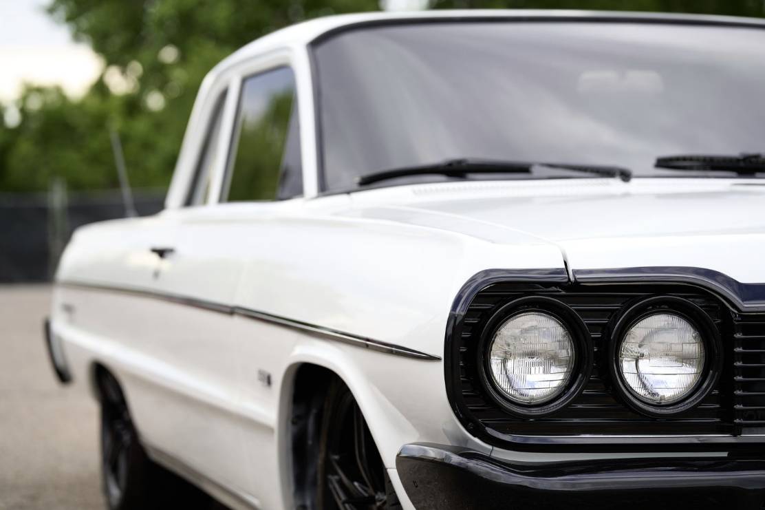 Chevrolet-Belair-1964-white-2