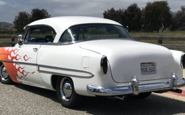 Chevrolet-Belair-sport-coupe-hardtop-1954-custom-2