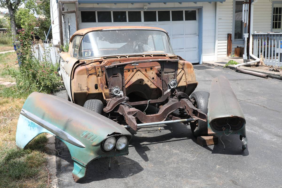 Chevrolet-Belaire-1958-brown-1