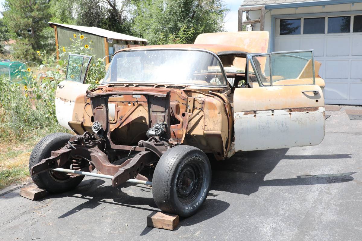 Chevrolet-Belaire-1958-brown-11