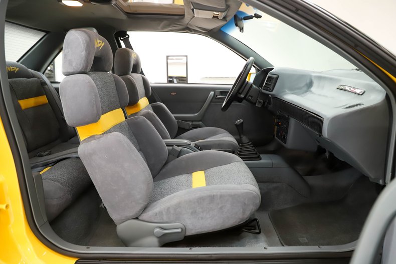 Chevrolet-Beretta-1990-Yellow-Gray-18