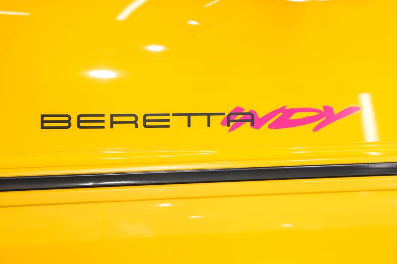 Chevrolet-Beretta-1990-Yellow-Gray-20