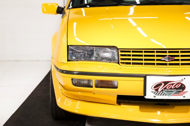 Chevrolet-Beretta-1990-Yellow-Gray-23