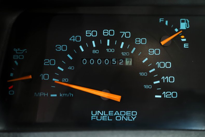Chevrolet-Beretta-1990-Yellow-Gray-24