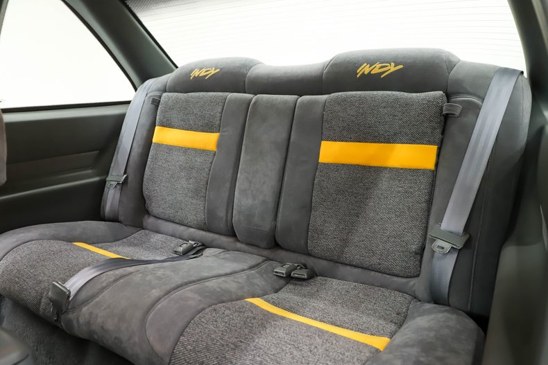 Chevrolet-Beretta-1990-Yellow-Gray-30