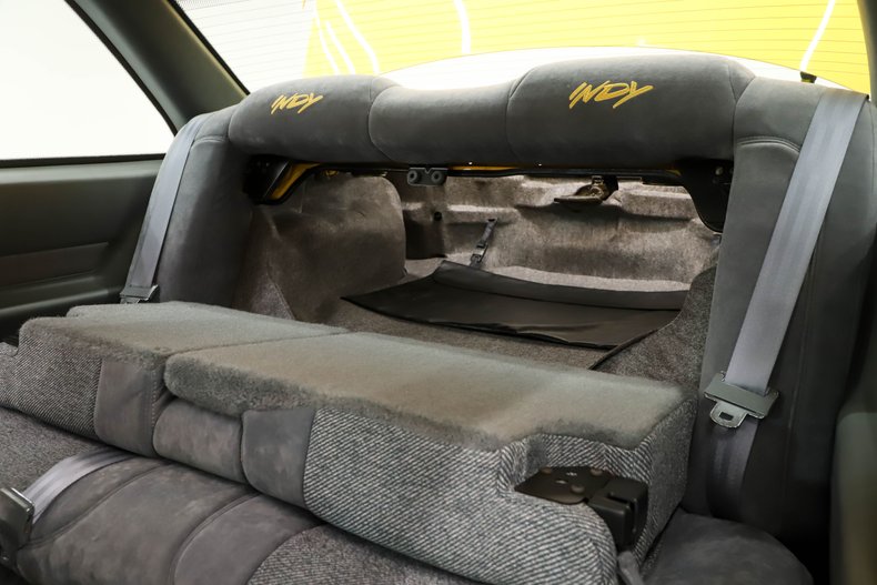 Chevrolet-Beretta-1990-Yellow-Gray-31