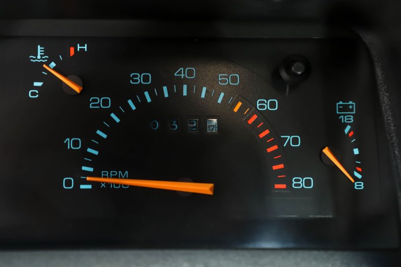 Chevrolet-Beretta-1990-Yellow-Gray-33