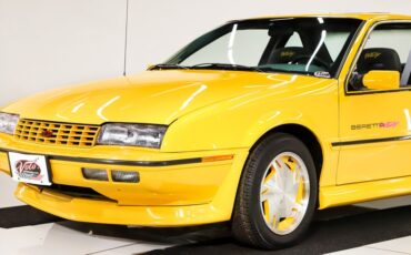 Chevrolet-Beretta-1990-Yellow-Gray-34