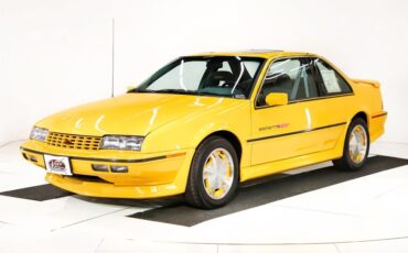 Chevrolet-Beretta-1990-Yellow-Gray-37