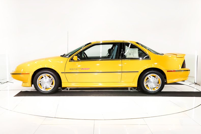 Chevrolet-Beretta-1990-Yellow-Gray-6