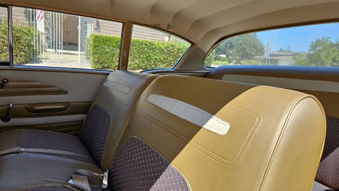 Chevrolet-Biscayne-1958-6