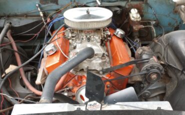 Chevrolet-Biscayne-1961-Sedan-14