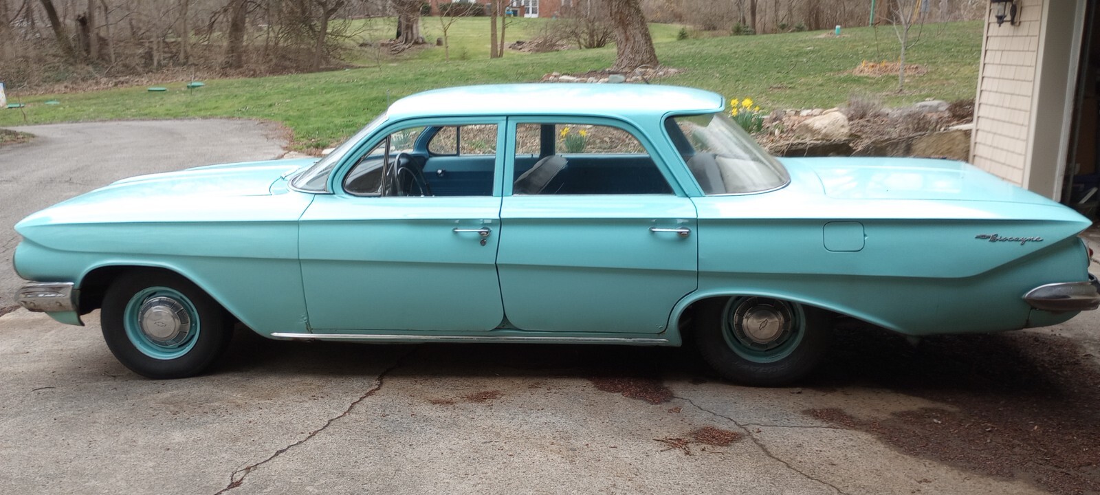 Chevrolet-Biscayne-1961-Sedan-4