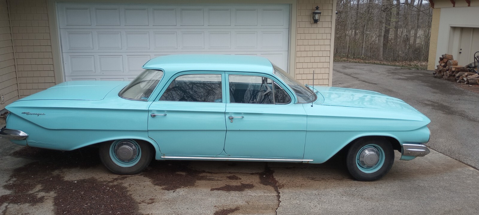 Chevrolet-Biscayne-1961-Sedan-5