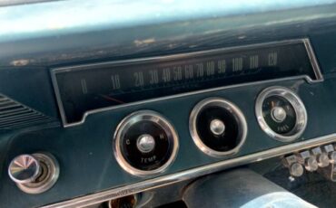Chevrolet-Biscayne-1962-2