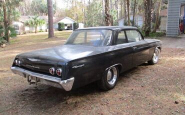 Chevrolet-Biscayne-1962-2