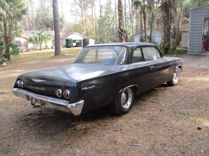 Chevrolet-Biscayne-1962-2