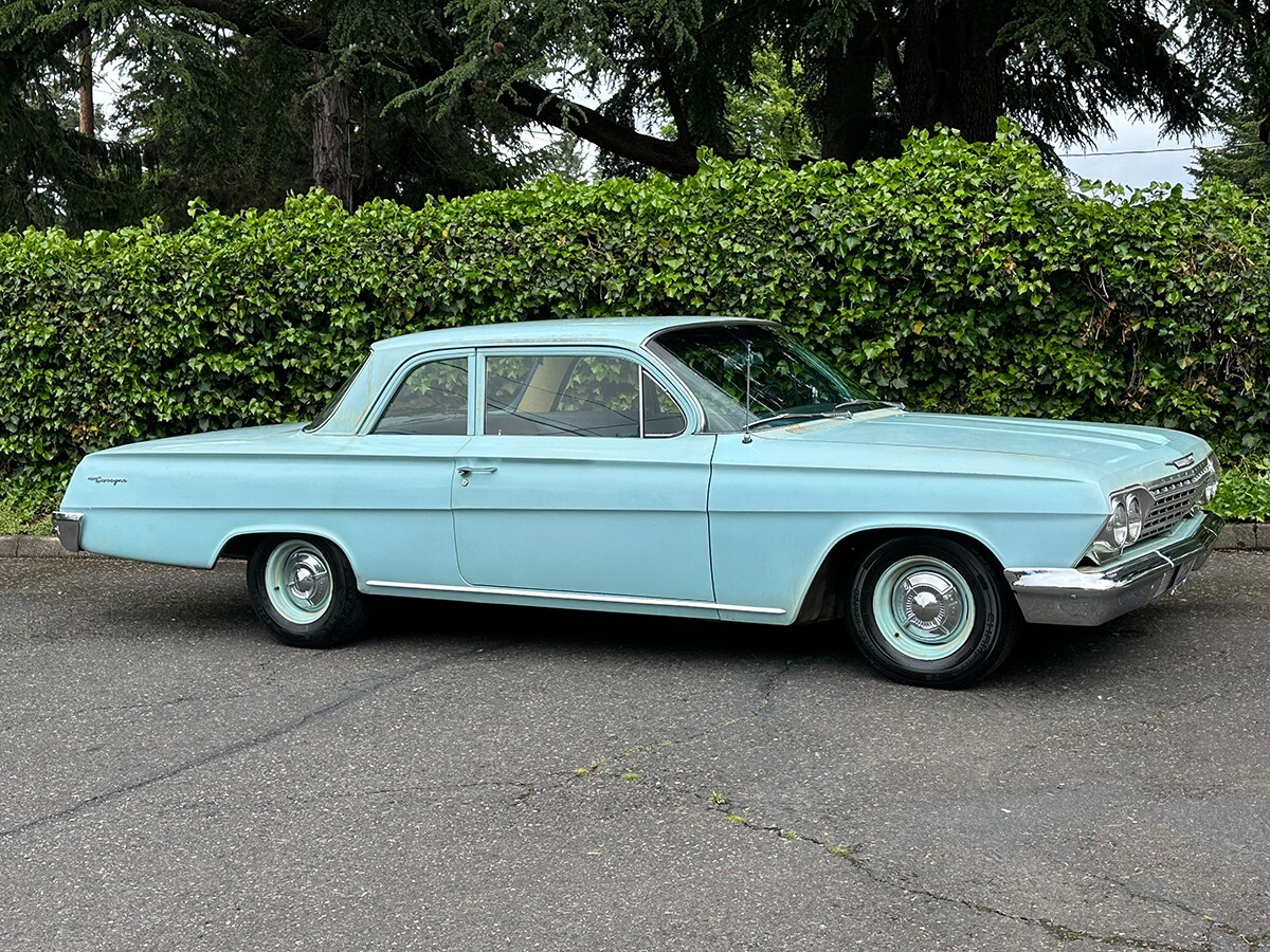 Chevrolet-Biscayne-1962-Sedan-1
