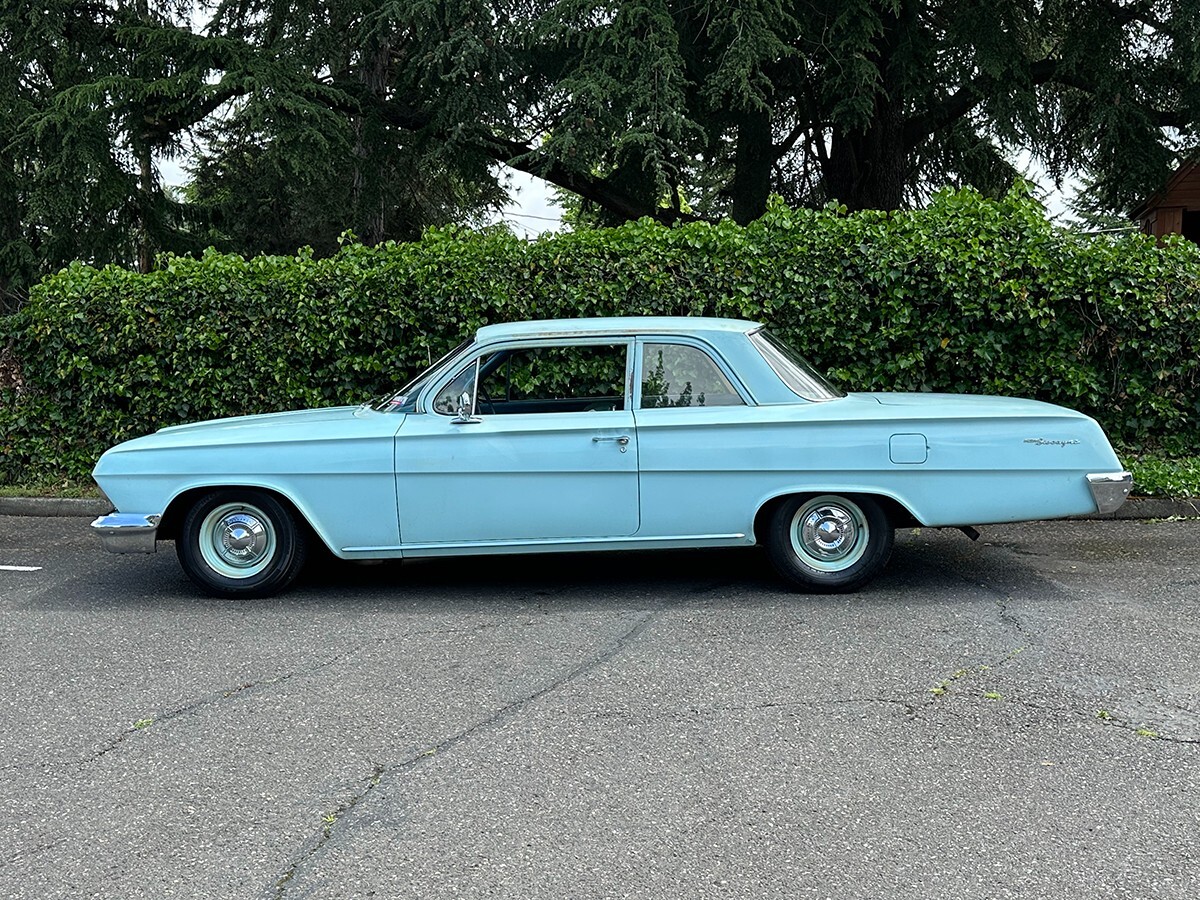 Chevrolet-Biscayne-1962-Sedan-10