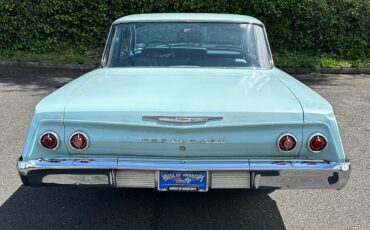 Chevrolet-Biscayne-1962-Sedan-12
