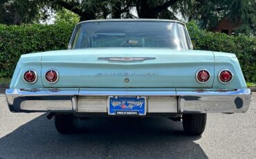 Chevrolet-Biscayne-1962-Sedan-13