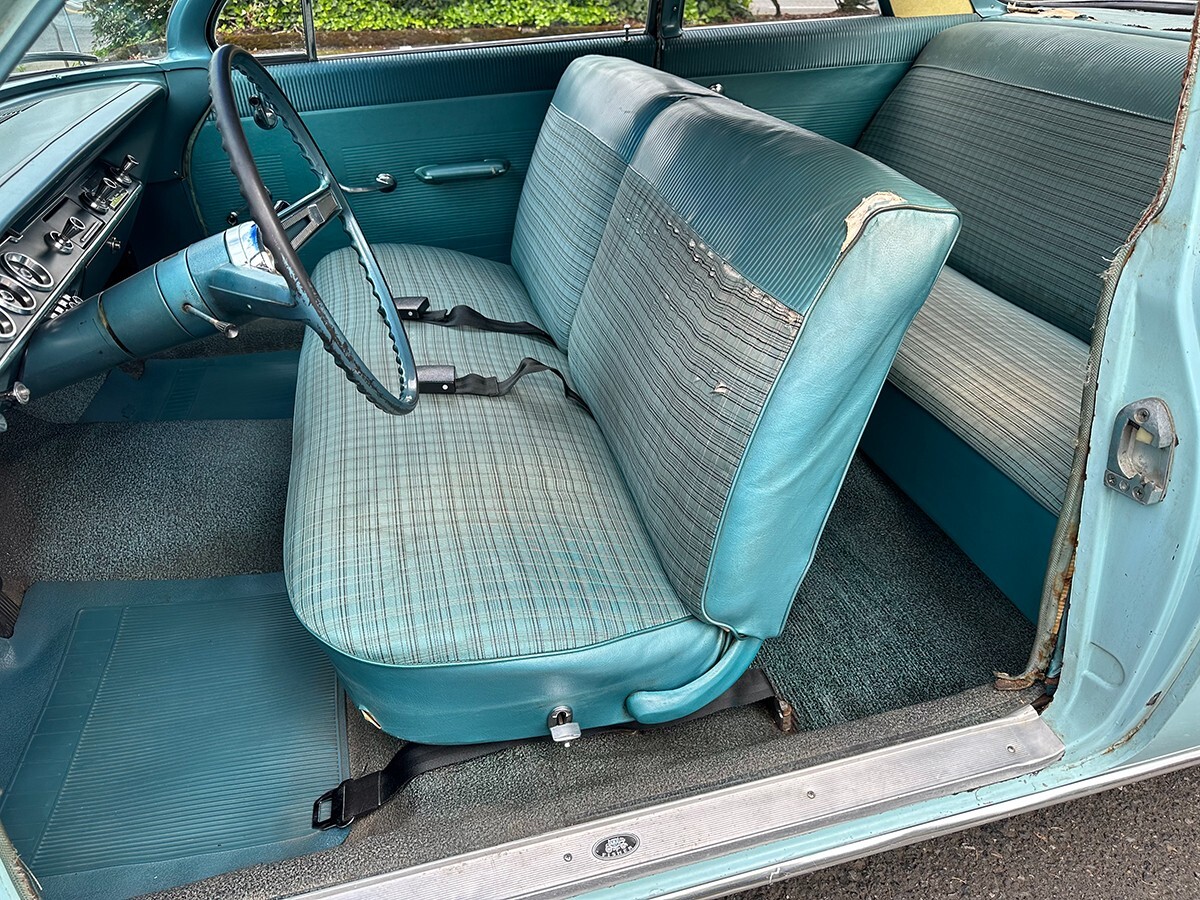 Chevrolet-Biscayne-1962-Sedan-27