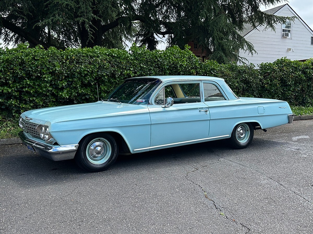Chevrolet-Biscayne-1962-Sedan-9