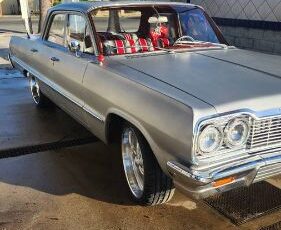 Chevrolet-Biscayne-1964-Silver-24