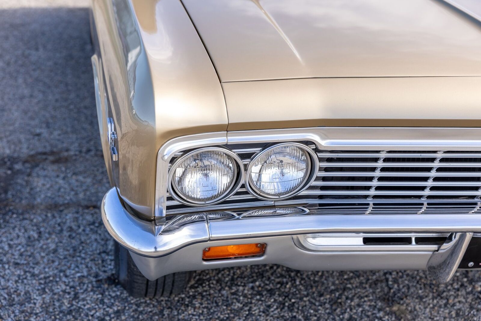 Chevrolet-Biscayne-1966-Coupe-25