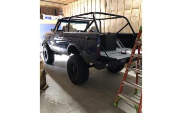 Chevrolet-Blazer-1972-Metallic-Blue-Black