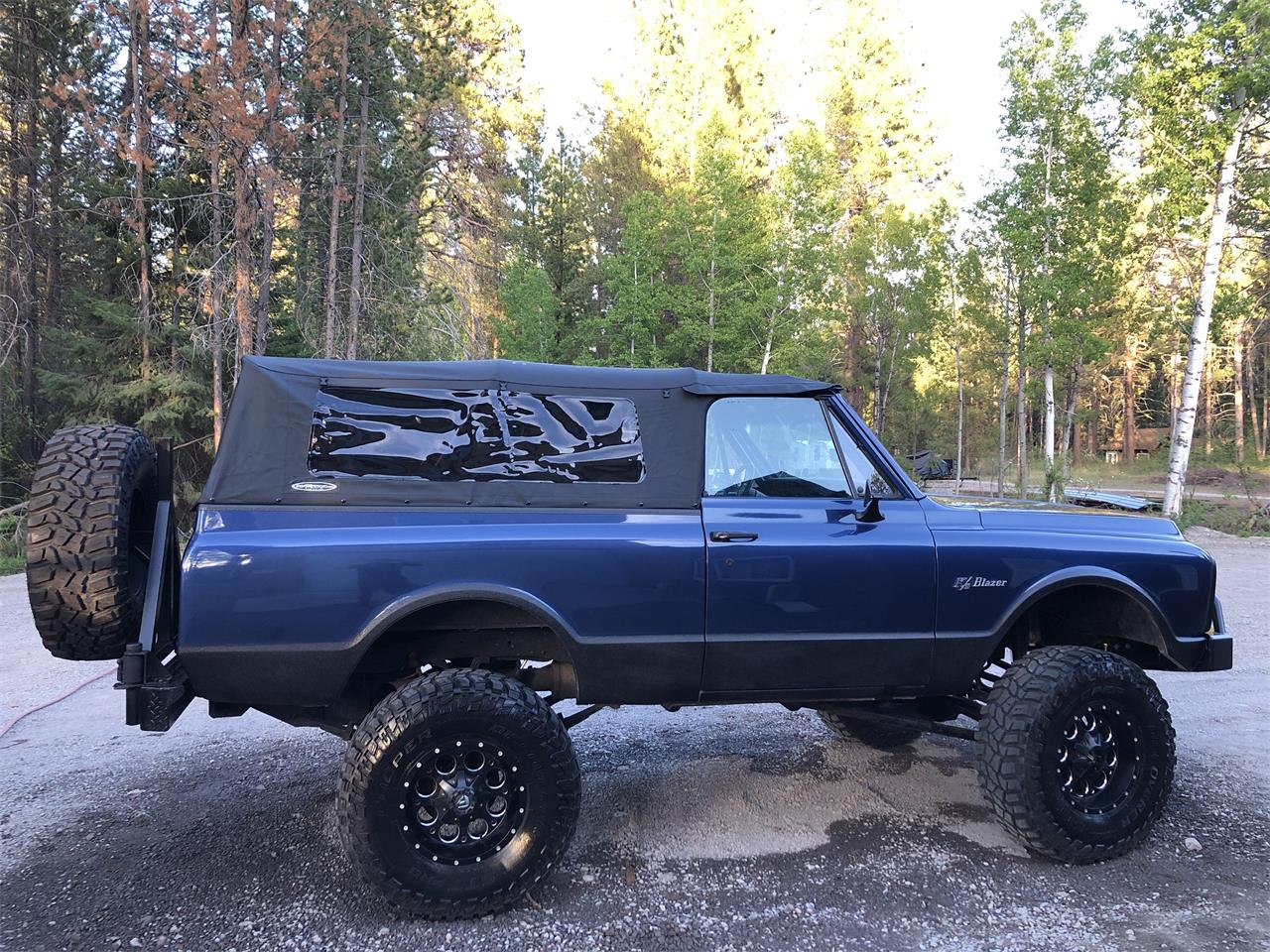 Chevrolet-Blazer-1972-Metallic-Blue-Black-4