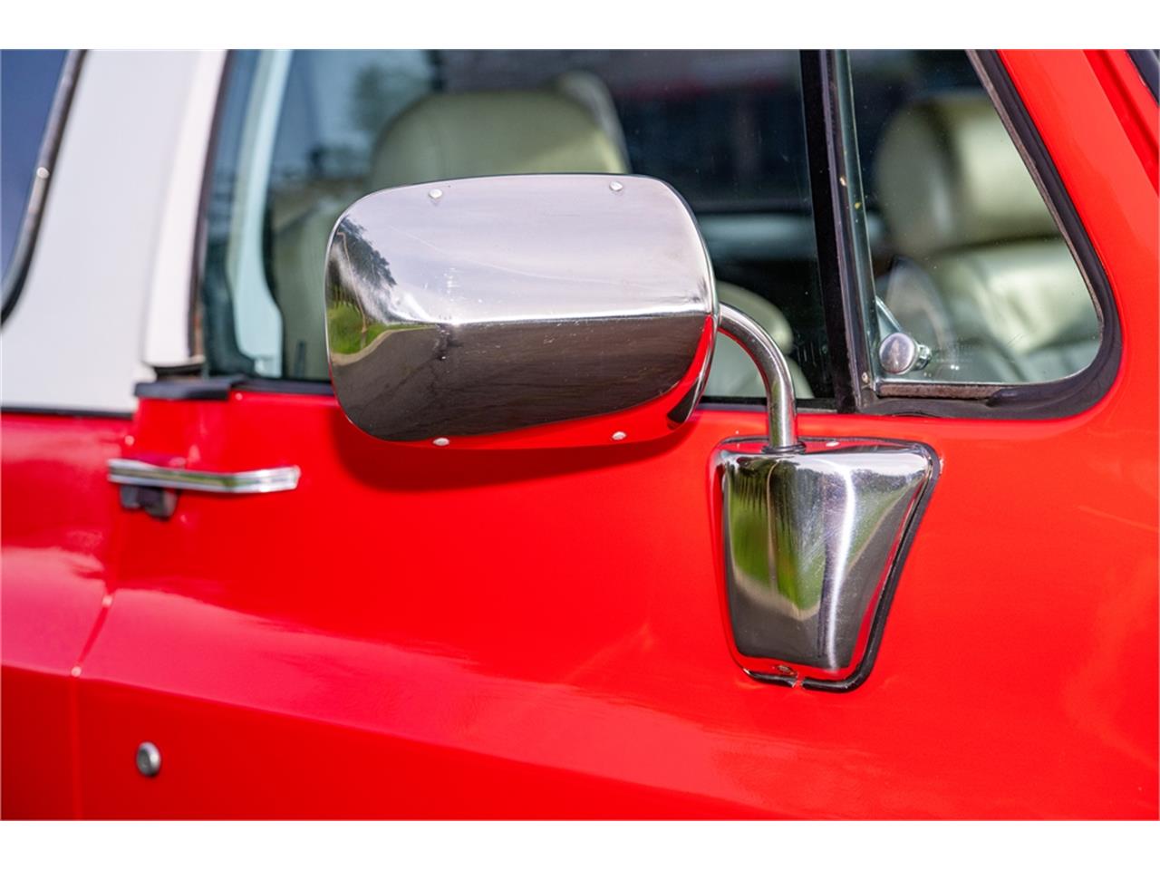 Chevrolet-Blazer-1975-Redwhite-2-tone-Tan-35