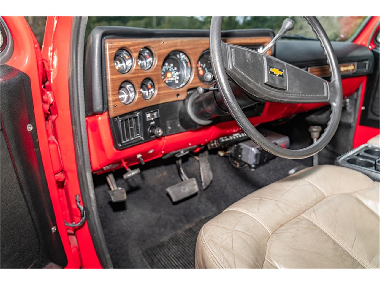 Chevrolet-Blazer-1975-Redwhite-2-tone-Tan-50