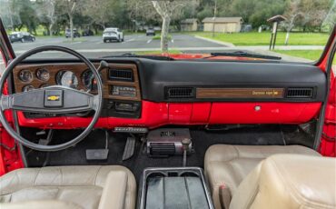 Chevrolet-Blazer-1975-Redwhite-2-tone-Tan-52
