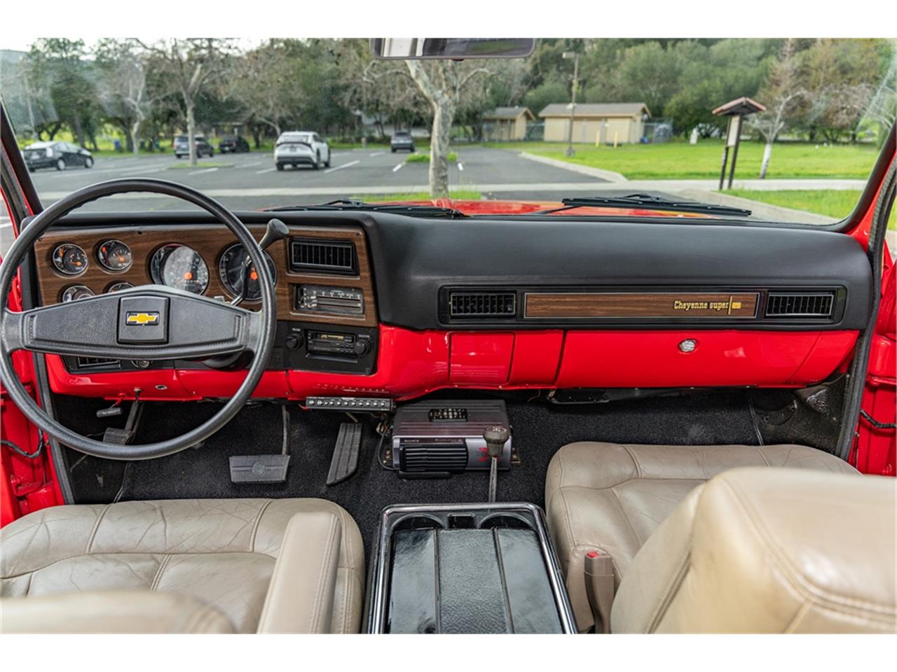Chevrolet-Blazer-1975-Redwhite-2-tone-Tan-52