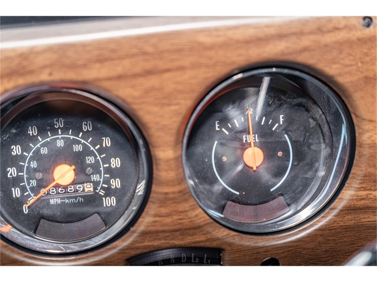 Chevrolet-Blazer-1975-Redwhite-2-tone-Tan-54