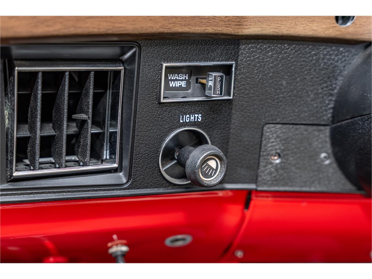 Chevrolet-Blazer-1975-Redwhite-2-tone-Tan-56