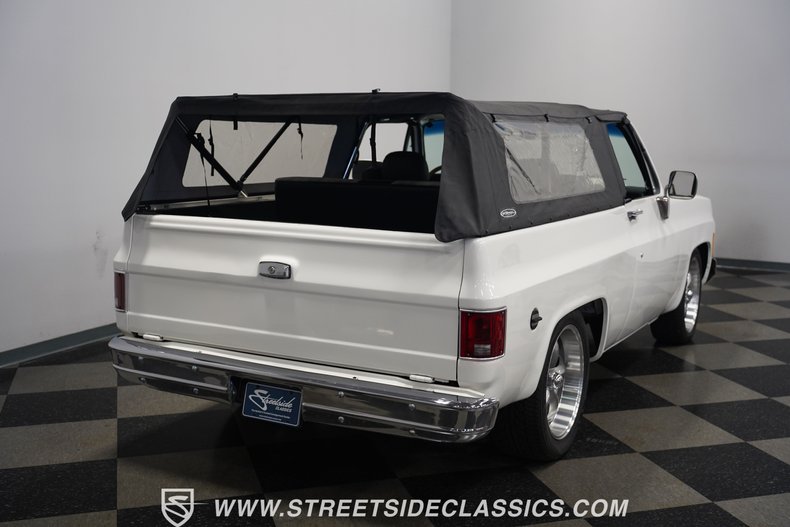 Chevrolet-Blazer-1976-White-Black-31