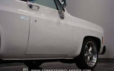 Chevrolet-Blazer-1976-White-Black-34