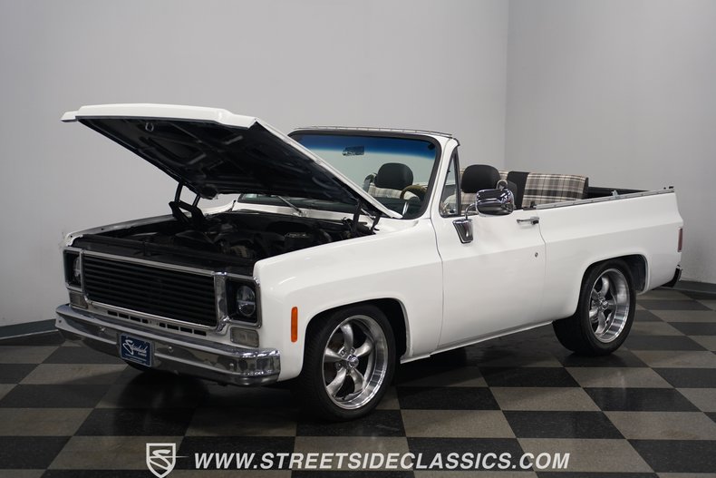 Chevrolet-Blazer-1976-White-Black-37