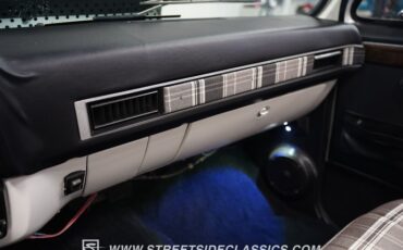 Chevrolet-Blazer-1976-White-Black-48