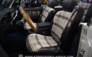 Chevrolet-Blazer-1976-White-Black-49