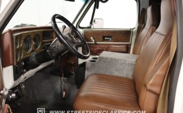 Chevrolet-Blazer-1976-White-Tan-2