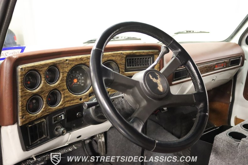Chevrolet-Blazer-1976-White-Tan-25
