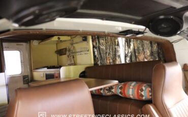 Chevrolet-Blazer-1976-White-Tan-35