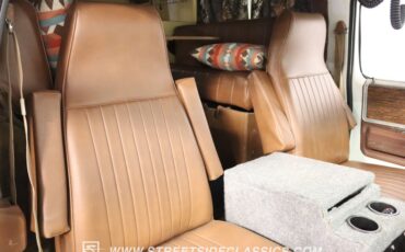 Chevrolet-Blazer-1976-White-Tan-36