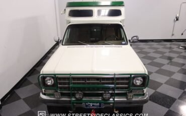 Chevrolet-Blazer-1976-White-Tan-4
