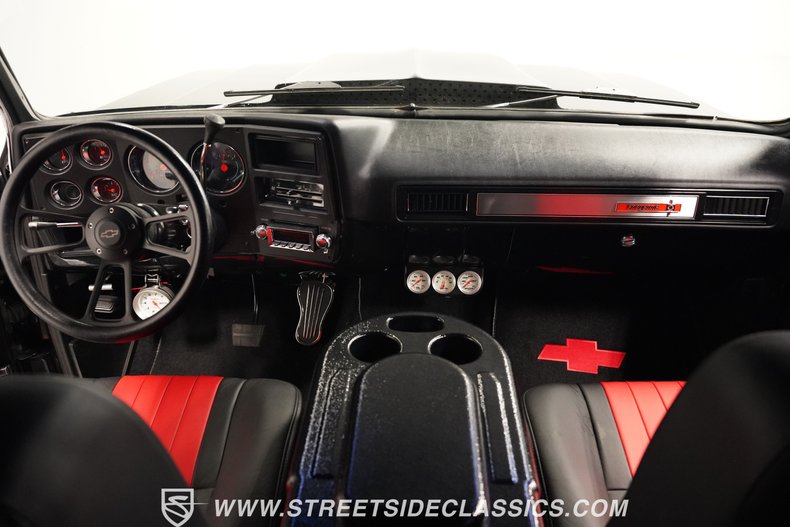 Chevrolet-Blazer-1977-Gray-Black-21