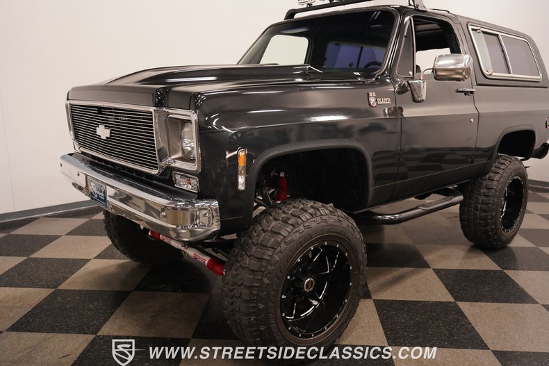 Chevrolet-Blazer-1977-Gray-Black-37