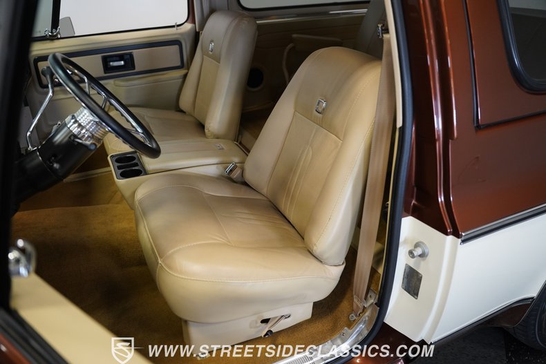 Chevrolet-Blazer-1977-Root-Beer-Brown-Meta-Tan-12